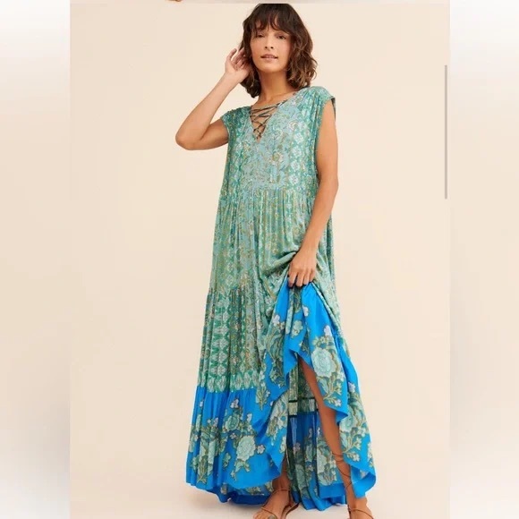 Free People Dresses & Skirts - Free People Hanalei Bay Maxi Dress